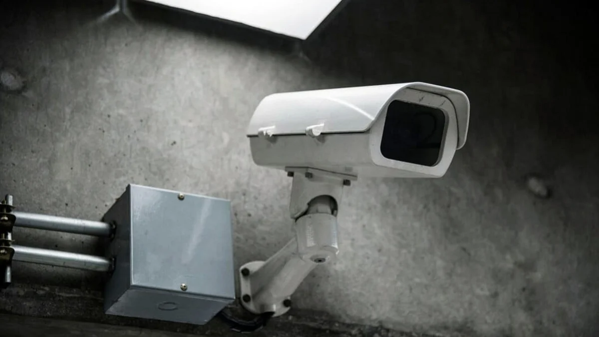 54 CCTV Terpasang, Angka Kejahatan di Majalaya Bandung Diharapkan Turun Ilustrasi CCTV/Freepik/
