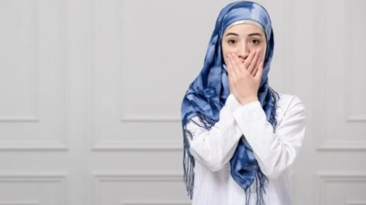 15 Cara Hilangkan Rasa Ujub, Agar Tidak Tumbuh Kesombongan di Hati ILUSTRASI cara hilangkan rasa ujub dalam hati. (freepik)