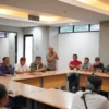 Paslon Nomor urut 1 Dandan Arif saat pengukuhan duta komunikasi, Kamis (26/9)