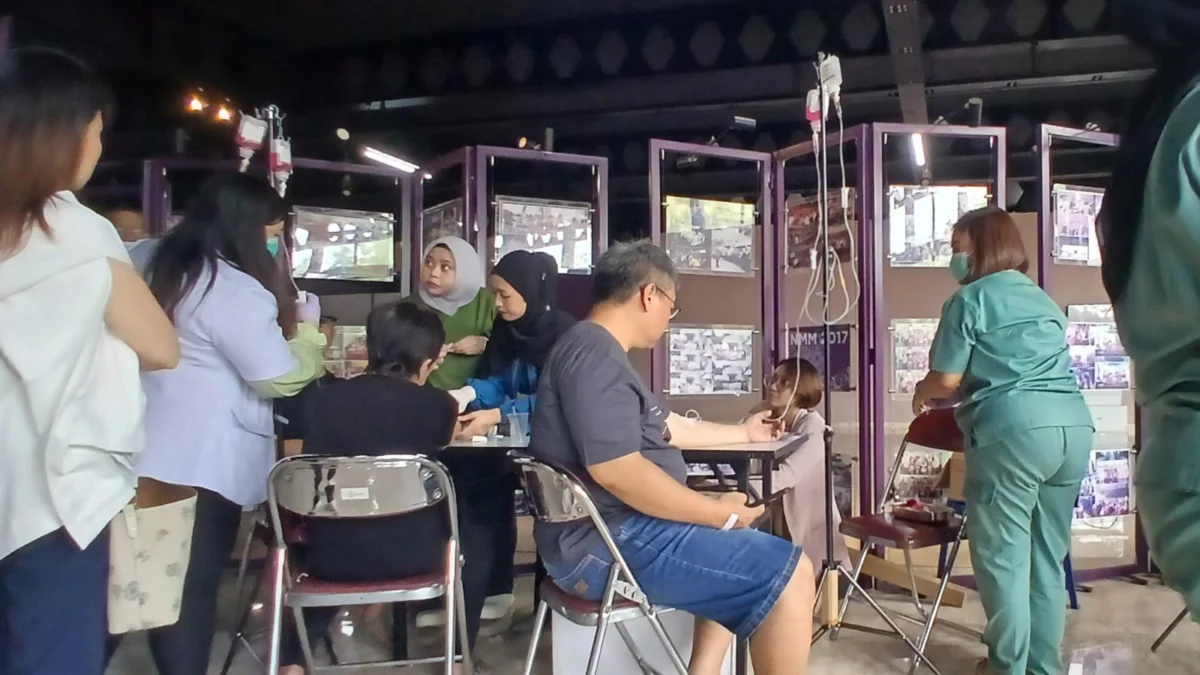 Doc. Peserta menjalani pemeriksaan kesehatan dalam Medical Check Up yang digelar oleh Gema Sadhana Jawa Barat di Kota Cimahi (mong)