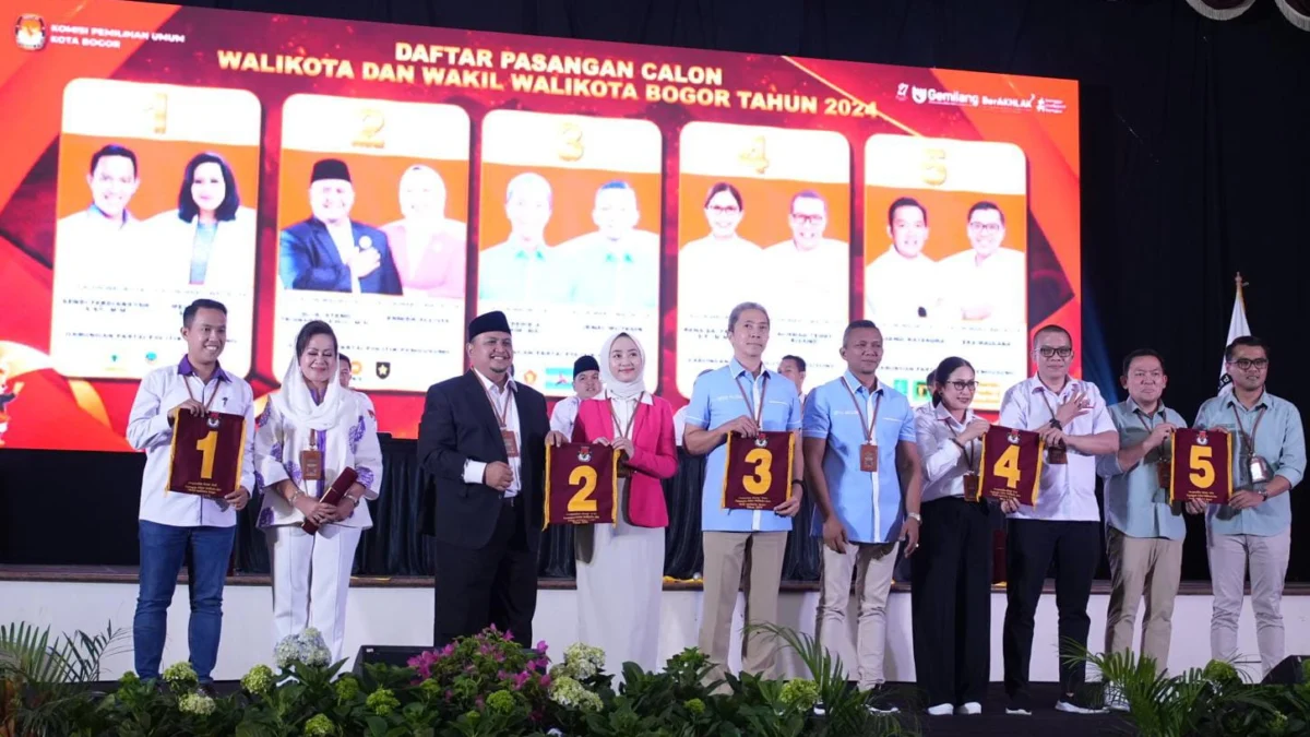 Pilkada Kota Bogor, KPU Resmi Tetapkan Nomor Urut untuk 5 Paslon Pasangan calon Wali Kota dan Wakil Wali Kota Bogor resmi mendapatkan nomor urut. (Foto: Yudha Prananda / Jabar Ekspres)