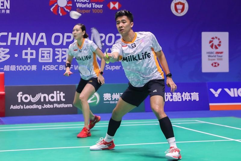 Dejan/Gloria Melaju ke Semifinal China Open 2024 Usai Kalahkan Pasangan Malaysia Dejan/Gloria Melaju ke Semifinal China Open 2024 Usai Kalahkan Pasangan Malaysia