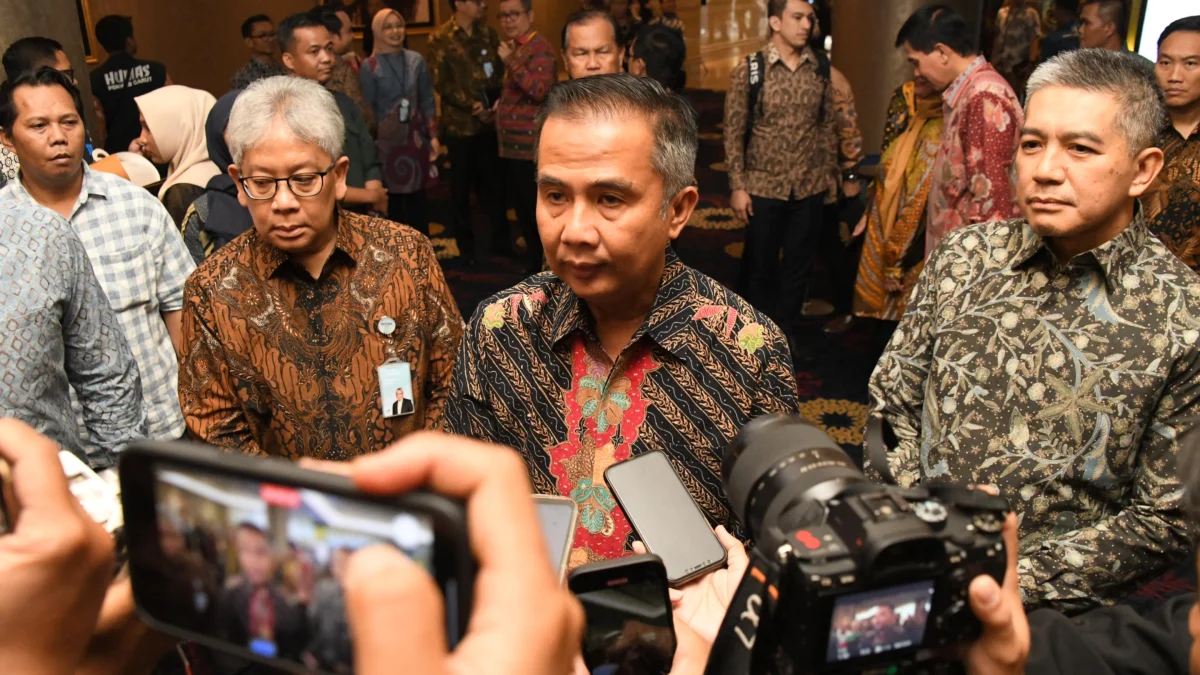 Bey Machmudin Lanjutkan Tugas sebagai Penjabat Gubernur Jawa Barat Bey Machmudin Lanjutkan Tugas sebagai Penjabat Gubernur Jawa Barat