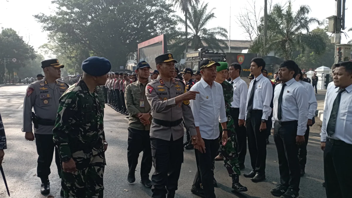 Pilkada 2024, Polda Jabar Komitmen Jaga Situasi Aman Selama Tahapan Kampanye Berlangsung Dok. Polda Jabar saat siagakan 19 ribu Personel gabungan untuk pengamanan Pilkada serentak 2024. (Sandi Nugraha/Jabar Ekspres)