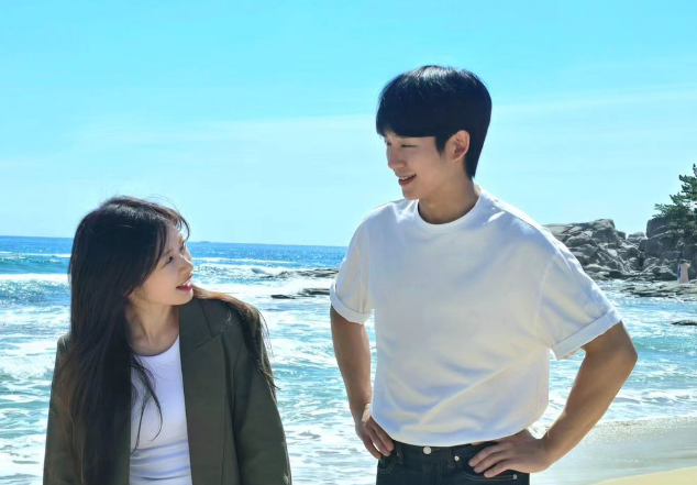 Nonton Drakor Love Next Door Episode 13 dan 14 Sub INDO Full Dimana? Cek Link Resminya Drakor Love Next Door Diperankan Jung So Min dan Jung Hae In/ Instagram @holyhaein