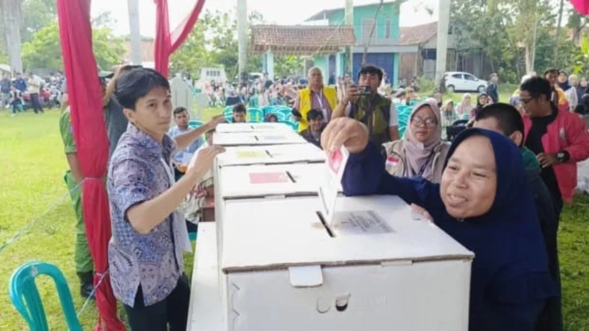 Kota Bandung Punya Permasalahan Kompleks, Pengamat: Cermat Menentukan Pilihan Pengamat minta pemilih cermat tentukan pilihan pada Pilkada Bandung 2024 (Jabar Ekspres)