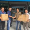 Ditangan Herman Indrabudi, Fasilitas Kantor PWI Kota Bogor Mulai Dibuat Nyaman Ketua Terpilih PWI Kota Bogor, Herman Indrabudi (Kedua Kanan) bersama jajaran. (Yudha Prananda / Jabar Ekspres)