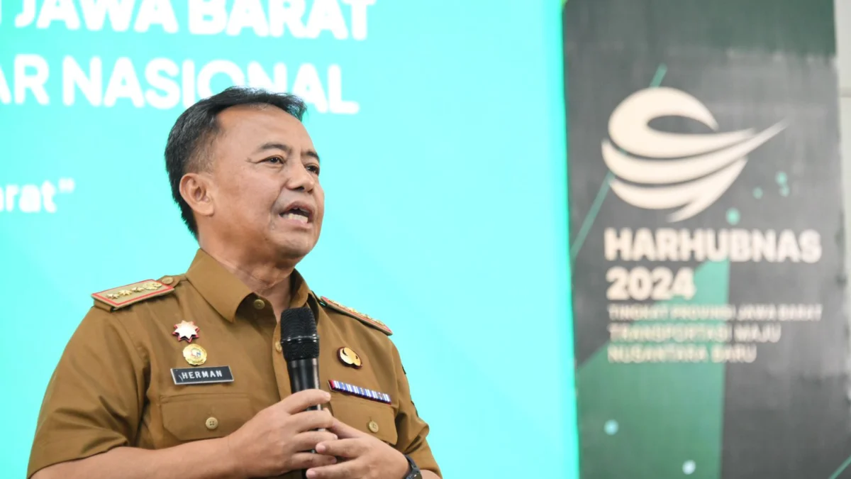 Sekda Herman Suryatman: Sektor Perhubungan Bisa Jadi Tulang Punggung Pembangunan Jawa Barat Sekda Herman Suryatman: Sektor Perhubungan Bisa Jadi Tulang Punggung Pembangunan Jawa Barat