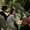 Nisya Ahmad saat mengikuti Rapat Paripurna di DPRD Jabar, Rabu (18/9).(son)