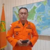 Kepala Kantor SAR (Kakansar) Bandung, Herry Marantika di ruang kerjanya.