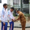 Doc. Asisten 2 Pemkot Cimahi, Endang saat Melepas Kontingen Atlet Paralympic Kota Cimahi untuk Bertarung di Pekan Paralympic Nasional (Peparnas) XVII (ist)