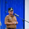 Sekda Provinsi Jabar Herman Suryatman saat apel melepas Kepala Dinas Perhubungan Jabar A Koswara yang akan bertugas sebagai Penjabat Wali Kota Bandung Senin (23/9/2024)/ Dok. Humas Jabar