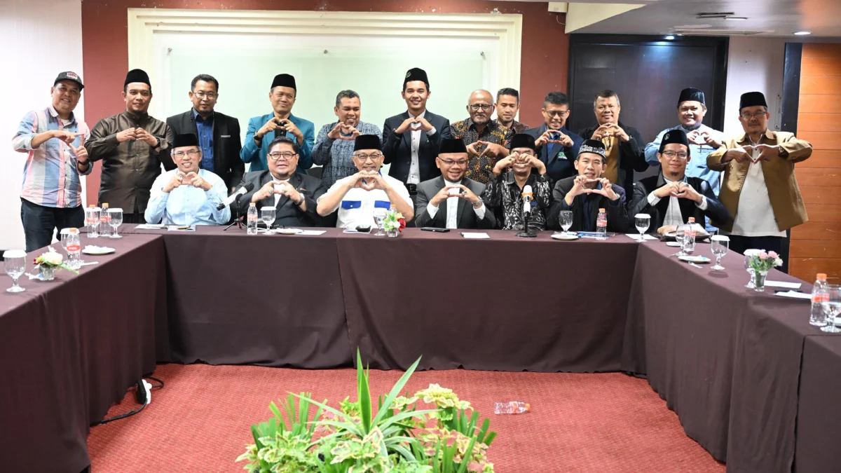 Pimpinan Ormas Islam di Jabar Dukung Ahmad Syaikhu-Ilham Habibie di Pilgub Jabar 2024 Ormas Islam di Jabar Dukung Ahmad Syaikhu-Ilham Habibie di Pilgub Jabar 2024