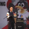 Ketua KPU Kota Bandung Khoirul Anam saat memimpin deklarasi kampanye damai, Selasa (24/9).