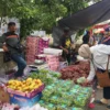 Pasar Kaget Selasa di Margasari, Kota Bandung.