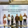 BPJS Kesehatan memberikan penghargaan kepada awak media dalam anugerah penghargaan istimewa bagi jurnalis dan media massa di Jakarta, Rabu 25 September 2024. (Istimewa)