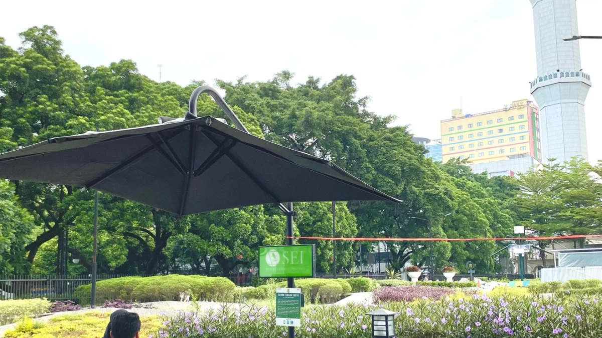 Saung Tenaga Surya PT SEI Tetap Optimal di Musim Penghujan Berkat Teknologi Serap Radiasi