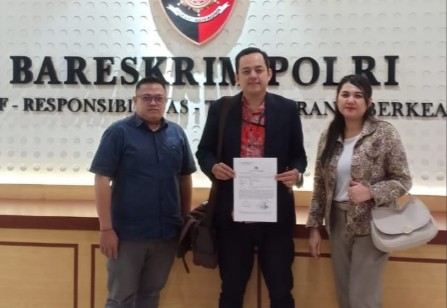 BAP Law Office saat melaporkan penipuan Investasi bodong Smart WAllet, yang bisa juga dilakukan oleh korban Grapix AI.