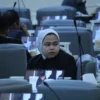 Anggota DPRD Jabar Fraksi PKB Humaira Zahrotun Noor saat rapat paripurna, Jumat (25/10).