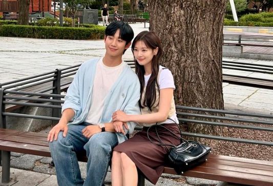 Nonton Drakor Love Next Door Episode 15 & 16 Sub INDO Dimana? Ini Link Resmi dan Spoilernya Drakor Love Next Door Memasuki Episode 15 dan 16, Menuju Ending!/Instagram @somin_jj