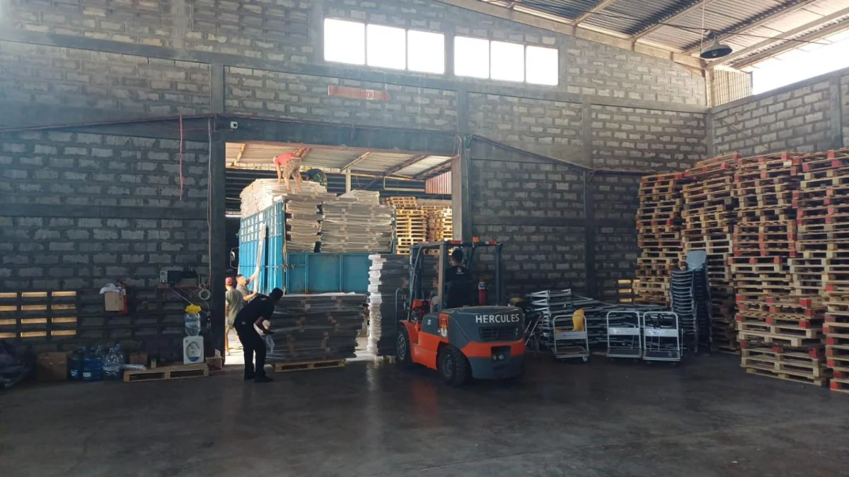 KPU Kabupaten Bandung Terima Logistik Bilik Suara Jelang Pilkada, Pastikan Keamanan Ekstra Ketat Menjelang Pelaksanaan Pilkada, KPU Kabupaten Bandung Terima Logistik Bilik Suara, Pastikan Keamanan Ekstra Ketat. Foto Istimewa