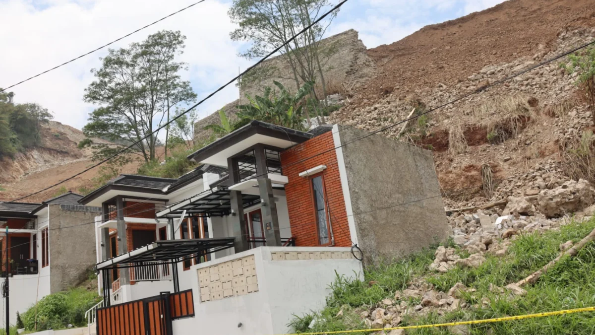 Akibat Pembangunan Mandalika Residence, Zona Resapan Air Terancam Rusak Masuk Zona Hijau, Pembangunan Mandalika Residence Ancam Rusak Resapan Air. (Mong/Jabar Ekspres)