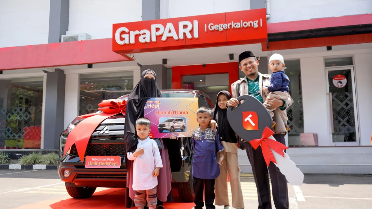 Ibu Rumah Tangga dengan Tujuh Anak Berhasil Boyong Hadiah Mobil dari Program Undi-Undi Hepi Telkomsel Periode Juli 2024