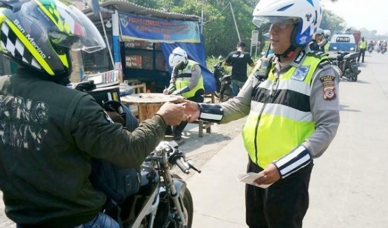 Tekan Angka Kecelakaan dan Pelanggaran Lalu lintas, Ribuan Personel Dikerahkan dalam Operasi Patuh Lodaya 2024 di Jabar Ist. 1900 lebih personel kepolisian dikerahkan Polda Jabar untuk operasi lodaya 2024. Dok. Jabar ekspres