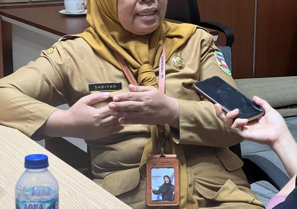 Disdik Kabupaten Purwarkarta Buat Program "7 Poe Atikan" untuk Membangun Siswa Lebih Berkarakter dan Berahlak Disdik Kabupaten Purwarkarta Buat Program "7 Poe Atikan" untuk Membangun Siswa Lebih Berkarakter dan Berahlak