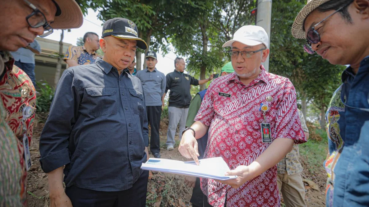 3.000 Pohon Bakal Ditanam Pemkot Bandung di KBU Pemerintah Kota (Pemkot) Bandung memetakan Kawasan Bandung Utara (KBU) yang bakal ditanami ribuan pohon.
