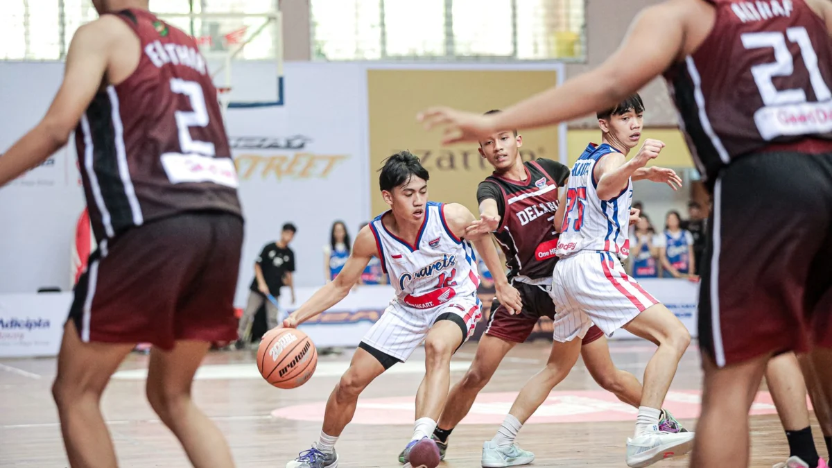 Final DBL Bandung, Misi Penabur Lanjutkan Hegemoni dan Duel Kota Kembang di Sektor Putra SMAN 2 Bandung bakal bertemu SMA Trimulia di Final Party gelaran Honda DBL with Kopi Good Day 2024 West Java - East. (Dok DBL)