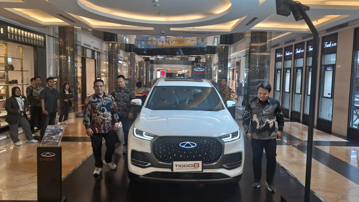 Chery TIGGO 8 Resmi Hadir di Bandung, Dilengkapi SUV 7-Seater dan Fitur Canggih Chery TIGGO 8 Resmi Hadir di Bandung, Dilengkapi SUV 7-Seater dan Fitur Canggih