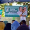 Calon Wali Kota Bogor, Nomor Urut 5, Dokter Rayendra saat berdialog dengan masyarakat. (Yudha Prananda / Jabar Ekspres)