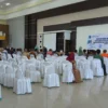 Kursi yang disiapkan untuk seluruh anggota DPRD Banjar nampak kosong dalam pemeriksaan urine narkotika oleh Pemkot Banjar dan BNNK Ciamis di Gedung BCH, Kota Banjar, Kamis 24 Oktober 2024. (Cecep Herdi/Jabar Ekspres)