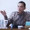 Ketua Komisi I DPRD Kota Bogor, Karnain Ashyar (Kanan). (Yudha Prananda / Jabar Ekspres)