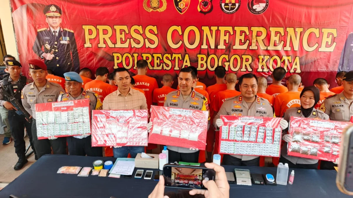Polresta Bogor Ringkus 23 Pria Pengedar dan Kurir Narkoba, Beragam Jenis Barbuk Diamankan