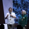 Arfi - Yena saat debat publik perdana yang digelar KPU Kota Bandung, Rabu (30/10).