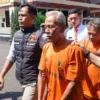 Dua Kakek Bejat Pelaku Asusila Anak di Bawah Umur Berhasil Diamankan Polres Cimahi Doc. Dua Kakek Bejad Pelaku Pencabulan Terhadap Anak Dibawah Umur saat di Ringkus Polres Cimahi (Mong)