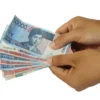 6 Bansos Cair 25-31 Oktober 2024, Mulai dari Beras hingga Dana Desa