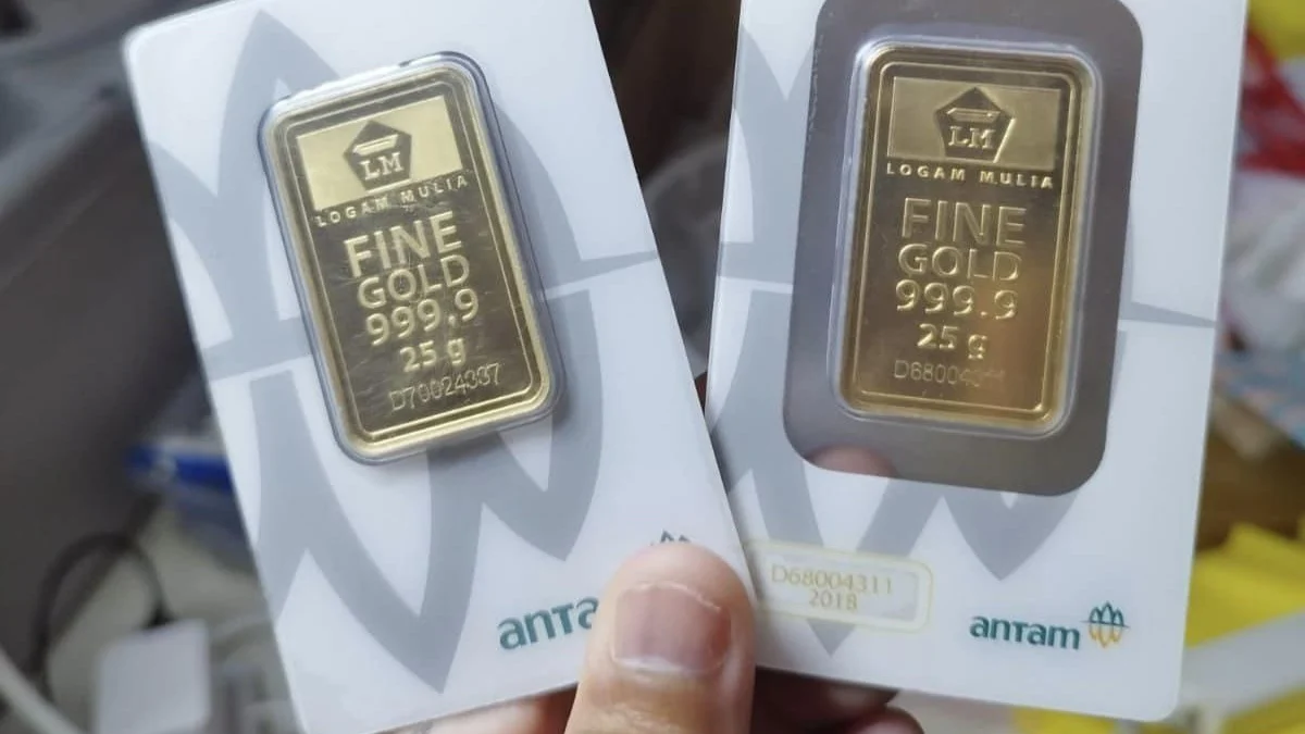 Alhamdulilah! Harga Emas Antam Hari Ini 15 November 2024 Naik Rp4.000, Segini Harga Pasarannya Sekarang! Harga emas Antam hari ini 15 November 2024 kembali melonjak hingga Rp1.470.000 per gram. Simak pentingnya update harga bagi para investor.