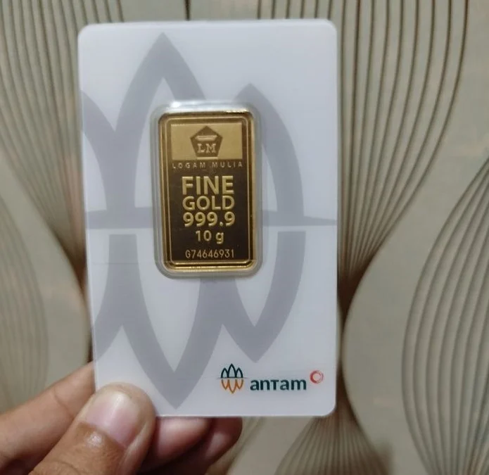 Harga emas Antam kembali mengalami kenaikan hari ini 20 November 2024. Berikut info soal harga jual dan buyback emas batangan Antam.