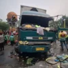 Daftar Korban Truk Kontainer Ugal-Ugalan di Cipondoh, Sopir Diamuk Massa, 7 Orang Terluka Berikut kronologi insiden mengerikan dan daftar korban tragedi sopir truk yang ugal-ugalan di Cipondoh, ada 7 orang terluka. (foto: X/twitter)