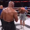 Pertandingan tinju antara Mike Tyson dan Jake Paul, termasuk bayaran fantastis keduanya. Berapa bayaran mereka?