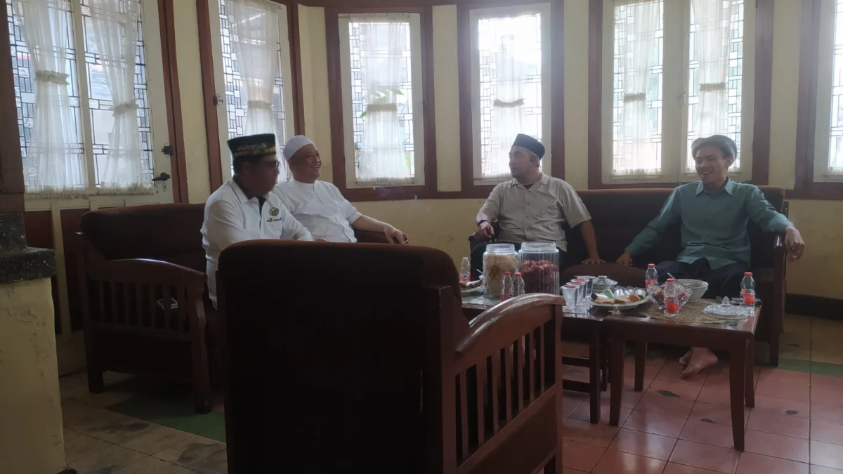 Pasangan calon Muhammad Farhan - Erwin kembali dapat dukungan dari pesantren dalam Pemilihan Wali Kota Bandung-Wakil Wali Kota Bandung 2024.