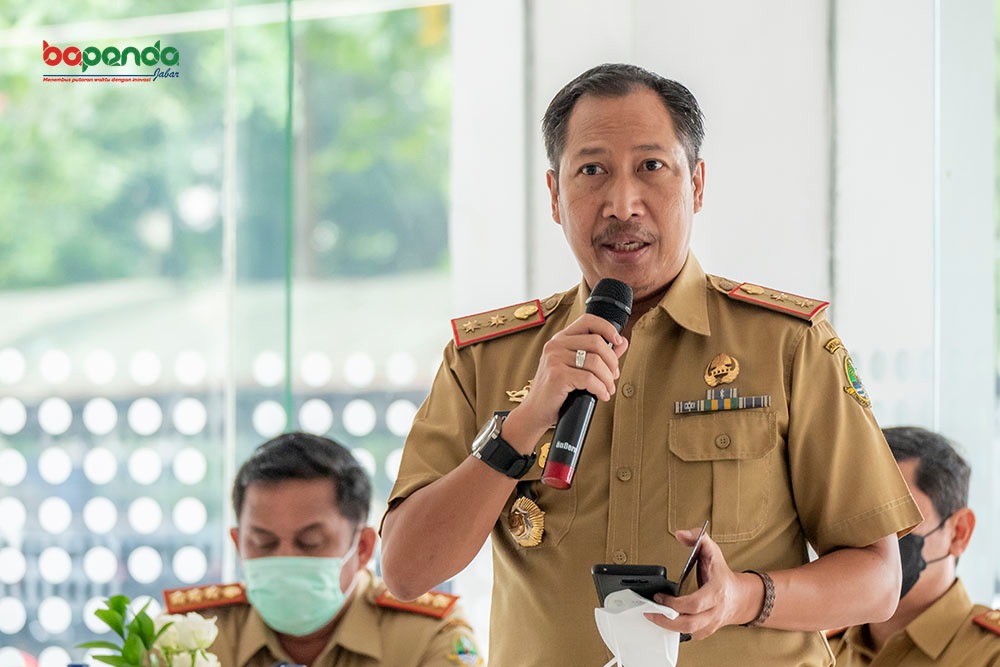 Transformasi Pajak Tawarkan Kemudahan untuk Badan Usaha? Ini Penjelasan Bapenda! Kepala Badan Pendapatan Daerah (Bapenda) Jawa Barat, Dedi Taufik. (Dok. Bapenda Jabar)