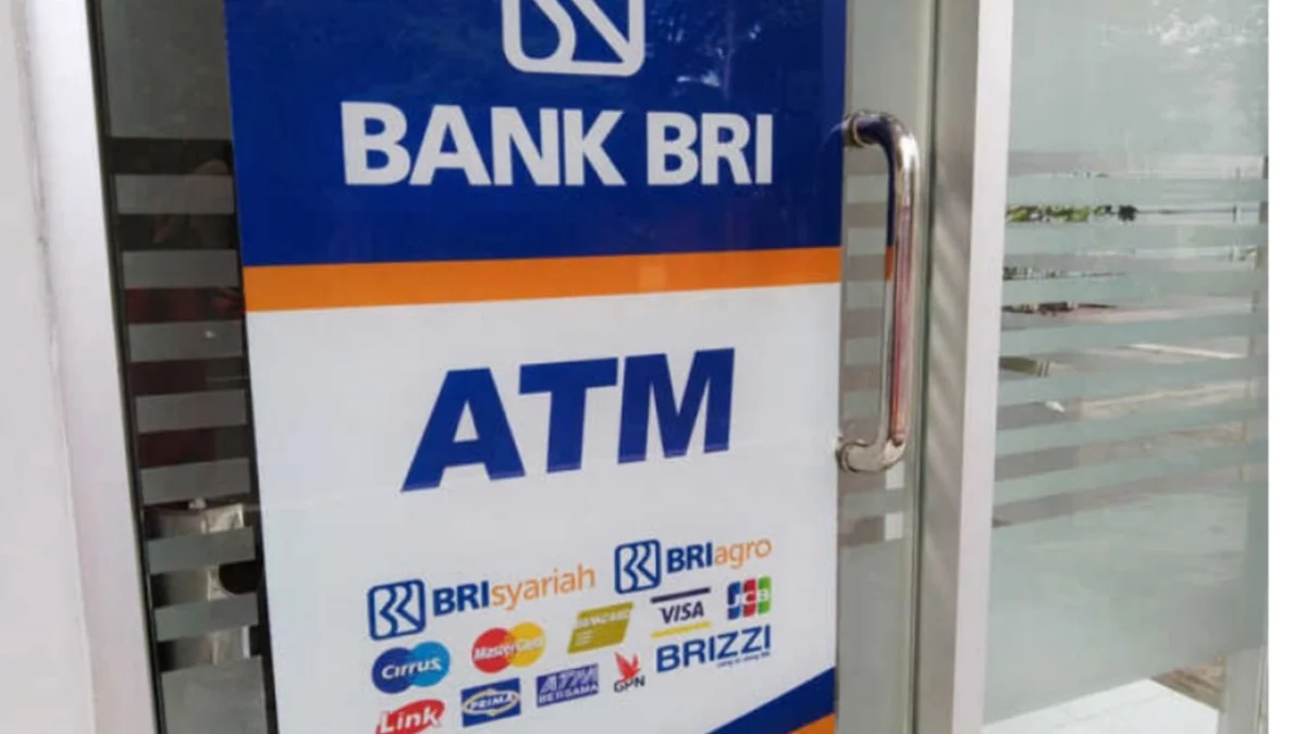 Lidia Rasakan Manfaat Jaringan Luas ATM BRI hingga ke Tengah Perkebunan Sawit di Seluma Bank Rakyat Indonesia (BRI) dikenal dengan jaringan luas nya hingga ke pelosok negeri