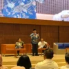 Pasangan Calon Gubernur dan Wakil Gubernur Jawa Barat nomor urut 3, Ahmad Syaikhu-Ilham Habibie (ASIH) menegaskan sudah siap untuk mengikuti debat publik perdana Pemilihan Gubernur (Pilgub) Jabar 2024.