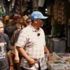 Calon Wali Kota Cimahi, Dikdik Suratno Nugrahawan saat Blusukan ke Pasar Cimindi