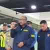 Dirreskrimum Polda Metro Jaya Kombes Pol Wira Satya Triputra saat memberikan keterangan pers terkait kasus Judol di Bandara Soekarno Hatta, Tangerang, Banten. (foto/ANTARA)