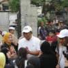Cawalkot Dikdik Suratno Nugrahawan saat Blusukan ke Warga (mong)
